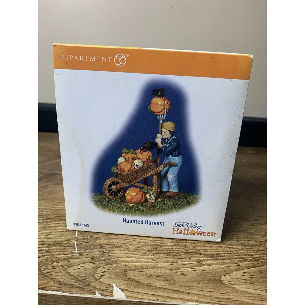 Department 56 Snow Village Halloween Haunted Harvest #56.55245 Figurine